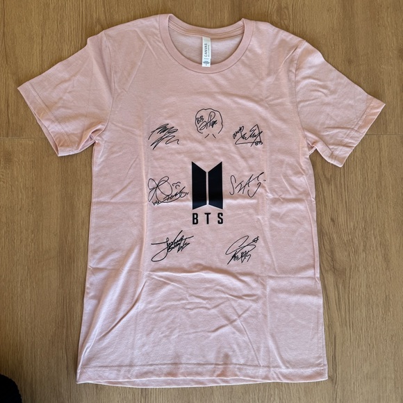 BTS Tops - New | BTS Print Autographs Graphic T-Shirt